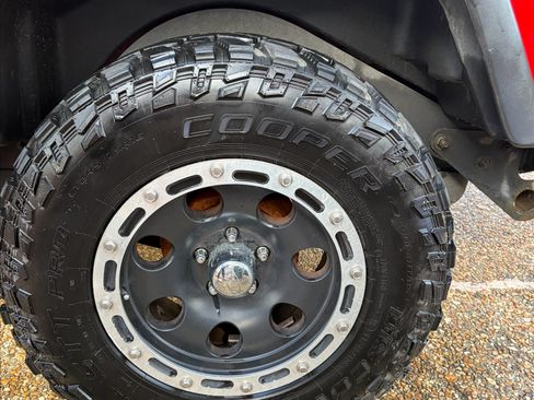 Used 2004 Jeep Wrangler SE image 11