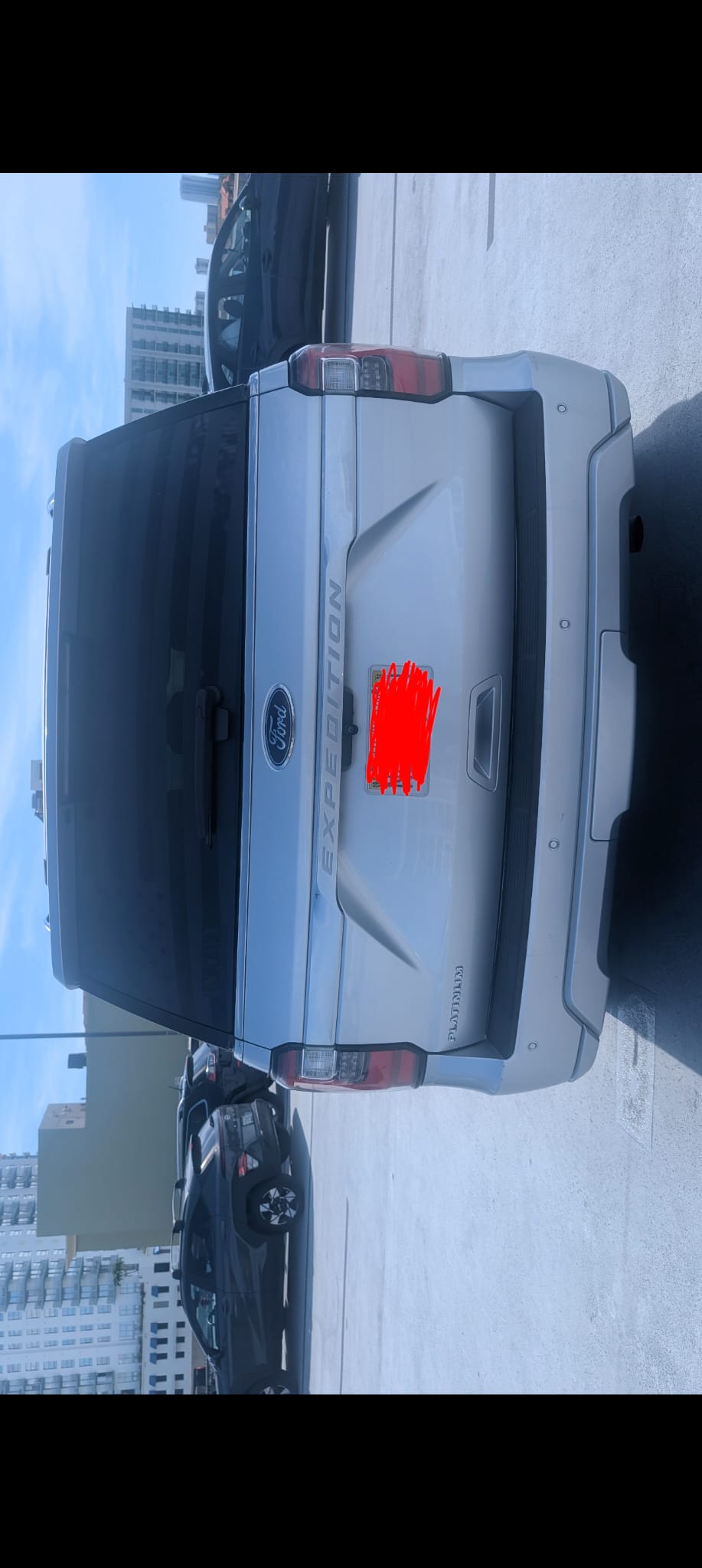 Used 2019 Ford Expedition Platinum RWD image 9