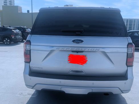 Used 2019 Ford Expedition Platinum RWD image 9