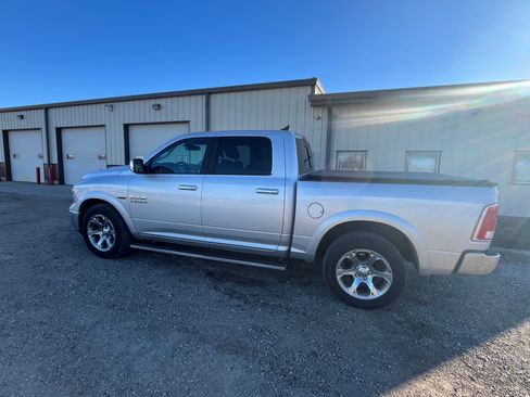 Used 2017 RAM 1500 Laramie w/ Convenience Group image 4