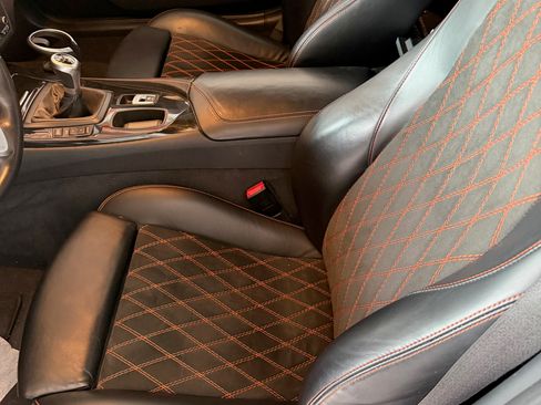 Used 2015 BMW Z4 sDrive28i image 5