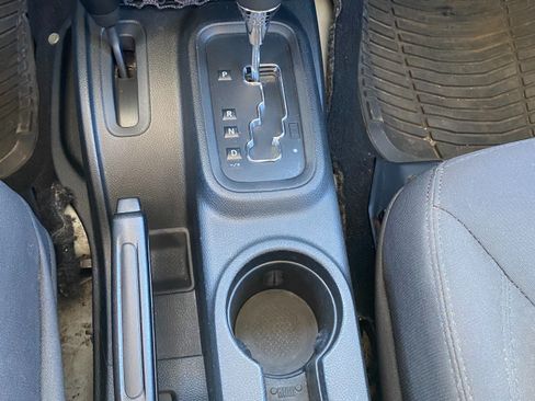 Used 2017 Jeep Wrangler Unlimited Sport image 13