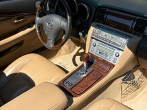 Used 2007 Lexus SC 430 Convertible w/ Preferred Accessory Pkg RWD image 10