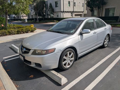 Used 2004 Acura TSX image 9