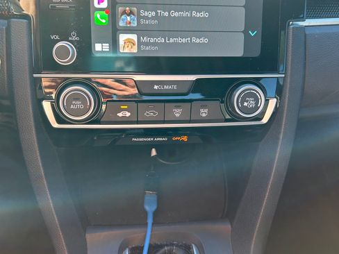 Used 2021 Honda Civic Sport image 8