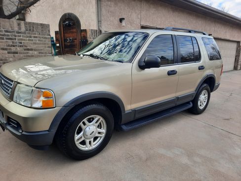 Used 2003 Ford Explorer Sport XLT image 8