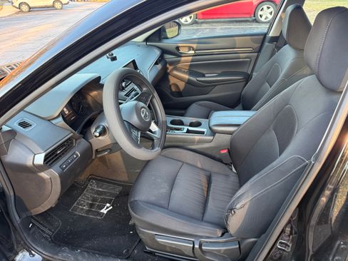 Used 2022 Nissan Altima 2.5 S image 8