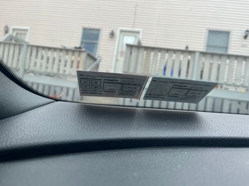 Used 2011 Volkswagen Eos Komfort image 4