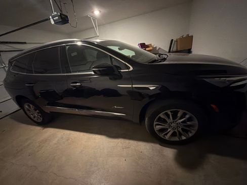 Used 2023 Buick Enclave Avenir w/ Avenir Technology Package image 5