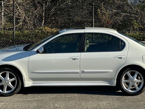 Used 2004 INFINITI I35 image 1