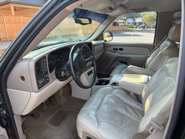 Used 2002 Chevrolet Tahoe LT AWD/4WD image 13