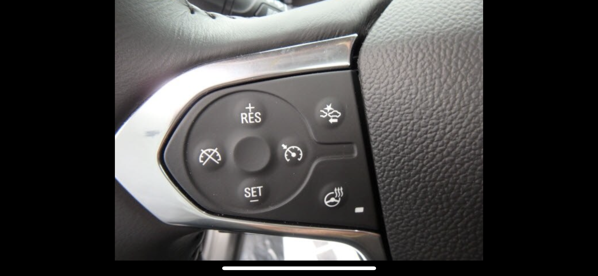 Used 2018 Chevrolet Traverse Premier w/ Redline Edition FWD image 15