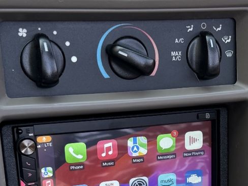 Used 2001 Ford Mustang Cobra image 8