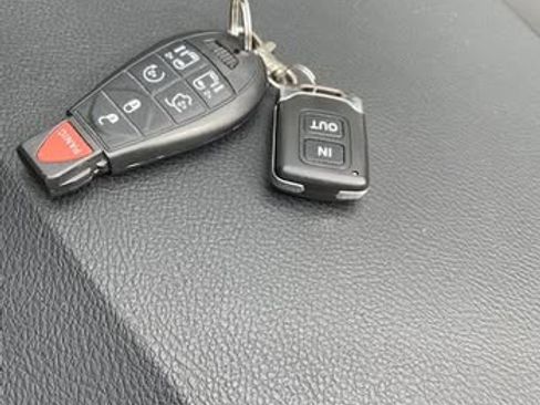 Used 2018 Dodge Grand Caravan GT image 16