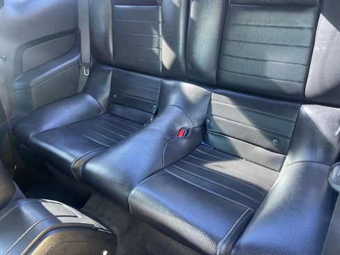 Used 2012 Ford Mustang Premium image 6