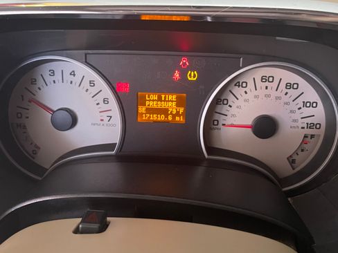 Used 2009 Ford Explorer Eddie Bauer image 9