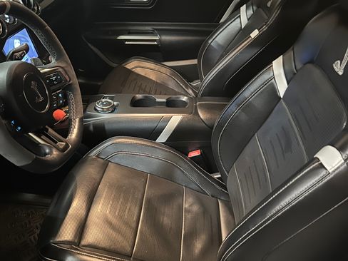 Used 2020 Ford Mustang Shelby GT500 w/ Technology Package RWD image 8