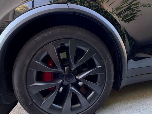 Used 2023 Tesla Model X Plaid AWD/4WD image 9