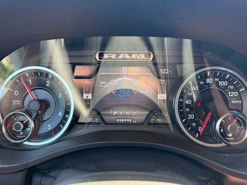 Used 2021 RAM 1500 Laramie AWD/4WD image 10