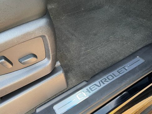 Used 2018 Chevrolet Tahoe Premier image 30