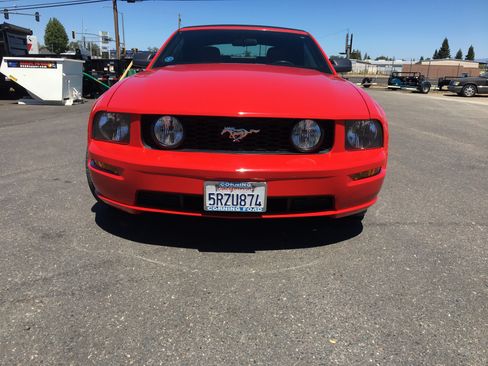 Used 2006 Ford Mustang GT image 1