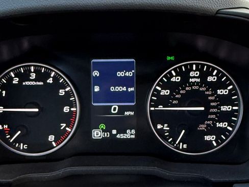 Used 2025 Subaru Crosstrek 2.0i Premium image 14