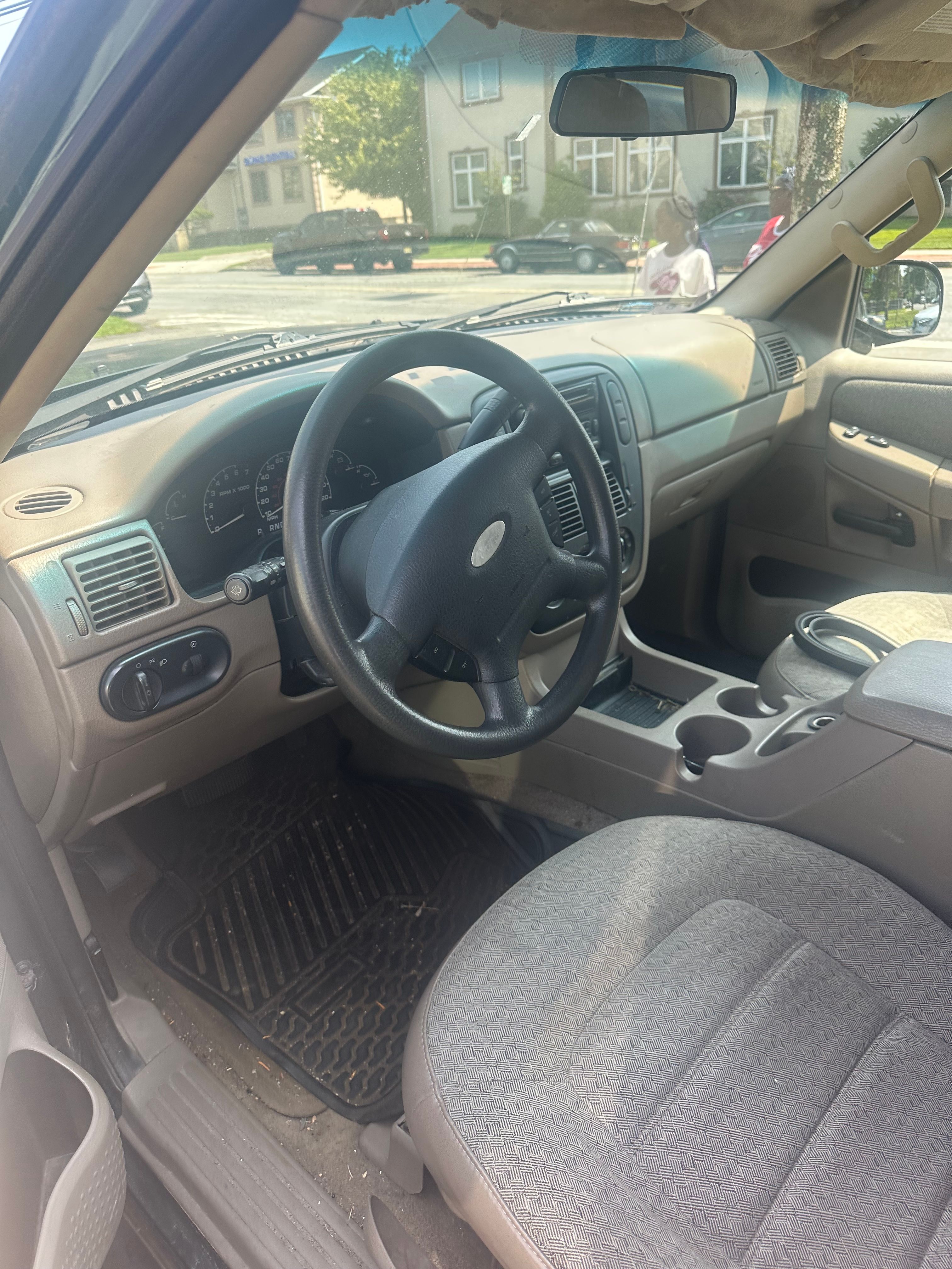 Used 2002 Ford Explorer XLS AWD/4WD image 6