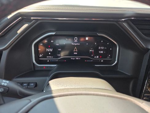 Used 2022 GMC Sierra 1500 AT4X image 12