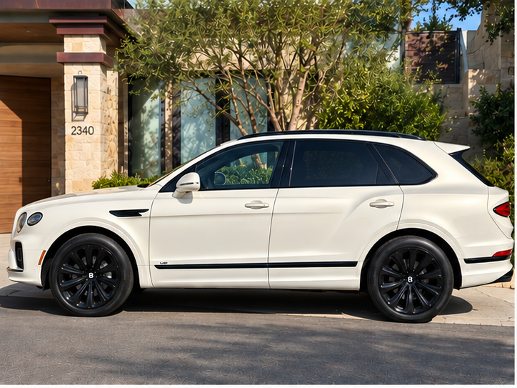 Used 2021 Bentley Bentayga AWD/4WD image 4