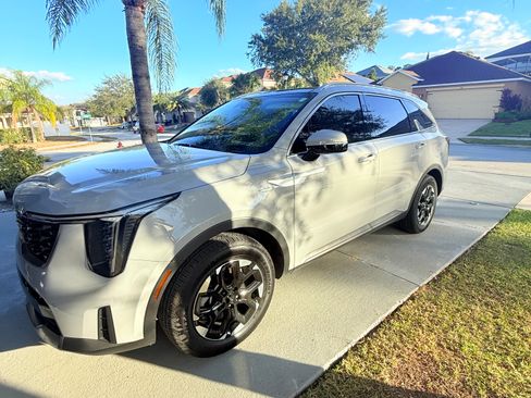 Used 2025 Kia Sorento S w/ Panoramic Sunroof Package image 15