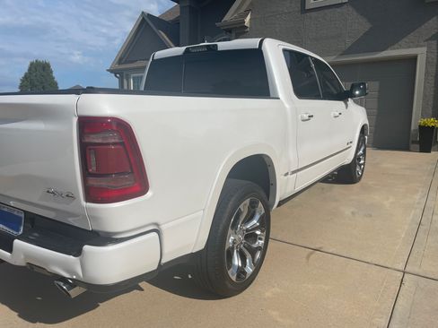 Used 2021 RAM 1500 Limited image 11