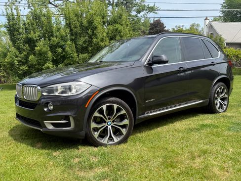 Used 2015 BMW X5 xDrive35d AWD/4WD image 1