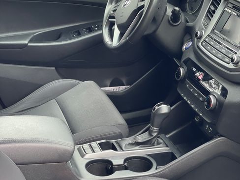 Used 2016 Hyundai Tucson Sport image 13