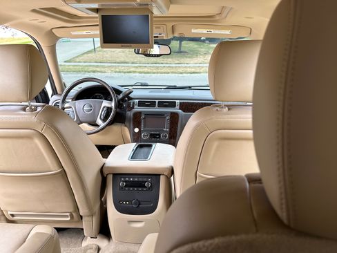 Used 2012 GMC Yukon XL Denali image 18