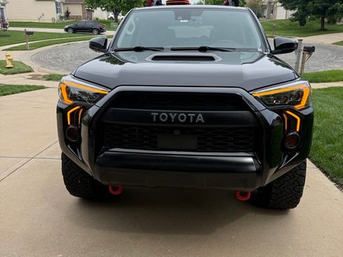 Used 2023 Toyota 4Runner TRD Pro AWD/4WD image 4