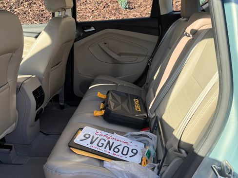 Used 2013 Ford C-MAX SEL image 4