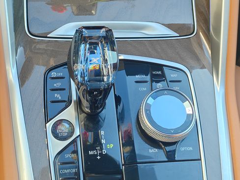 Used 2023 BMW X6 xDrive40i w/ Executive Package image 15