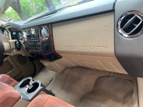 Used 2008 Ford F250 King Ranch AWD/4WD image 8