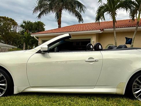 Used 2011 INFINITI G37 Sport w/ Premium Pkg image 1