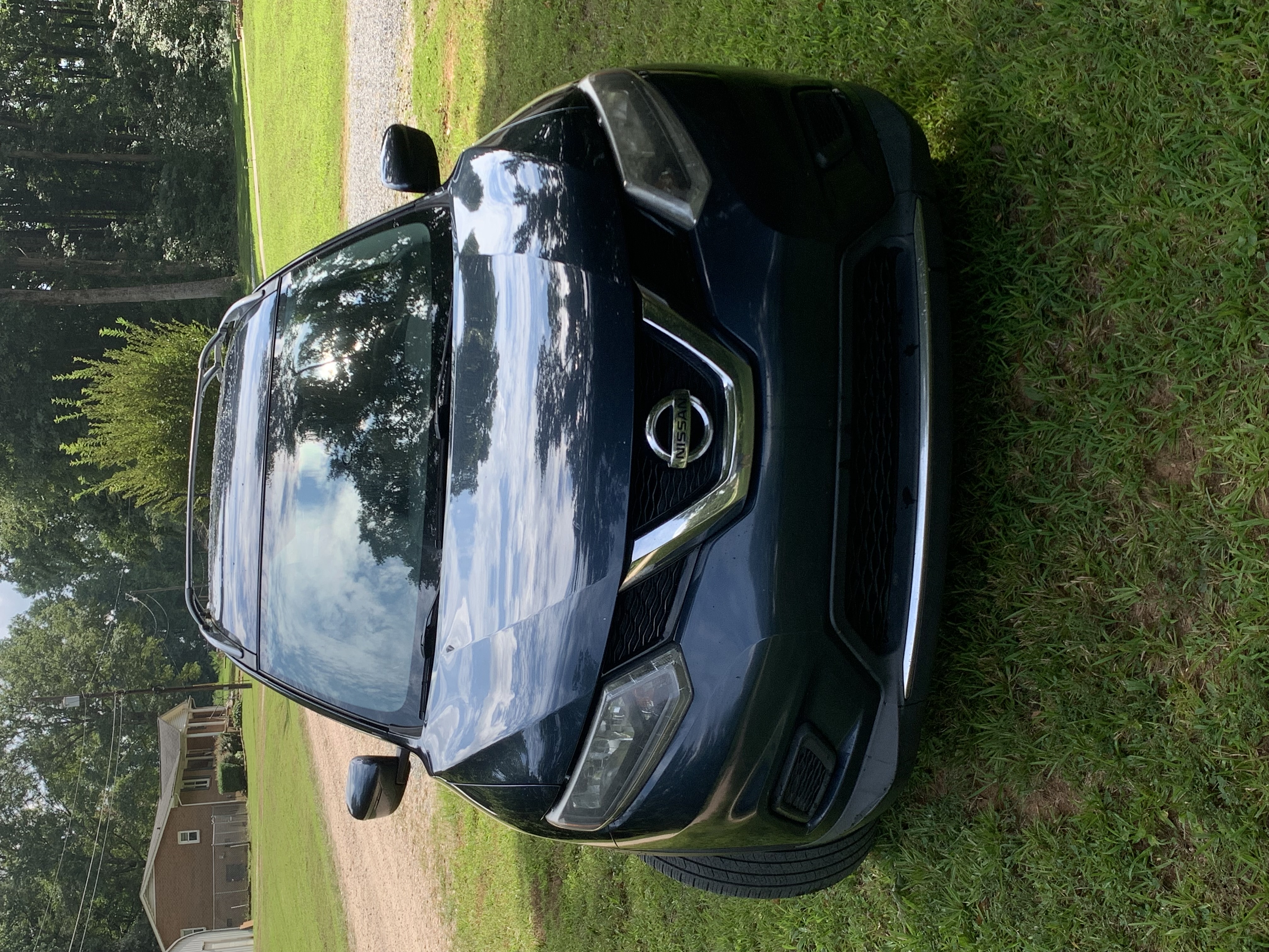 Used 2016 Nissan Rogue S w/ Appearance Package FWD image 2