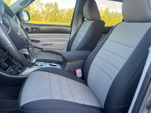 Used 2013 Toyota Tacoma PreRunner image 14