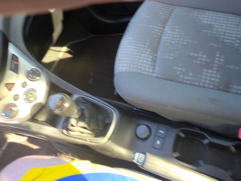 Used 2015 Chevrolet Sonic LS image 17