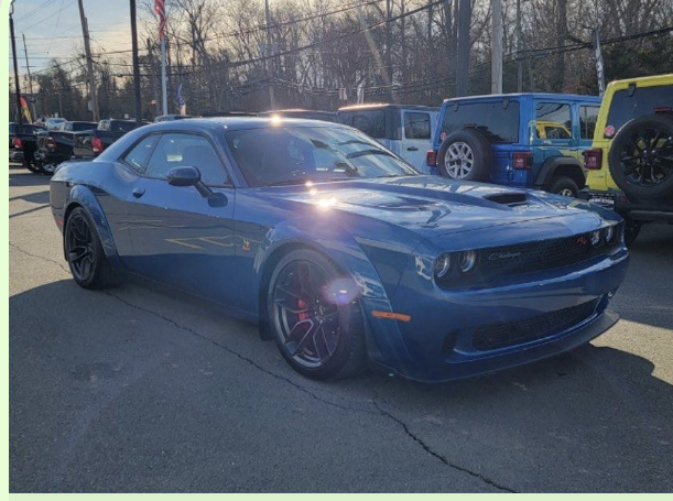 Used 2022 Dodge Challenger R/T Scat Pack RWD image 8