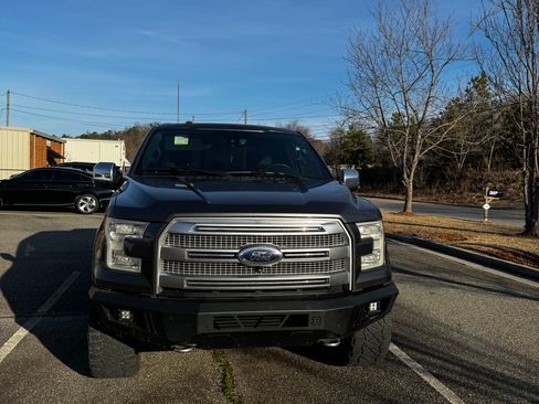 Used 2015 Ford F150 Platinum w/ Equipment Group 701A Luxury AWD/4WD image 2