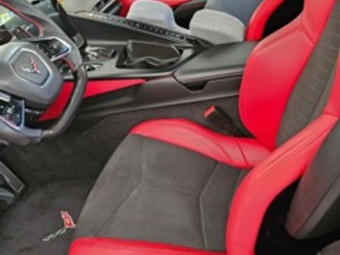 Used 2022 Chevrolet Corvette Stingray Preferred Conv w/ Z51 Performance Package RWD image 5