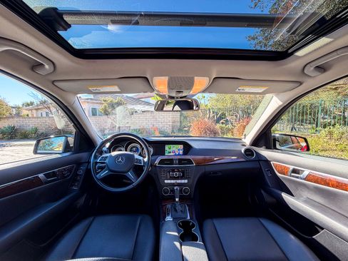 Used 2012 Mercedes-Benz C 300 4MATIC Sedan image 11