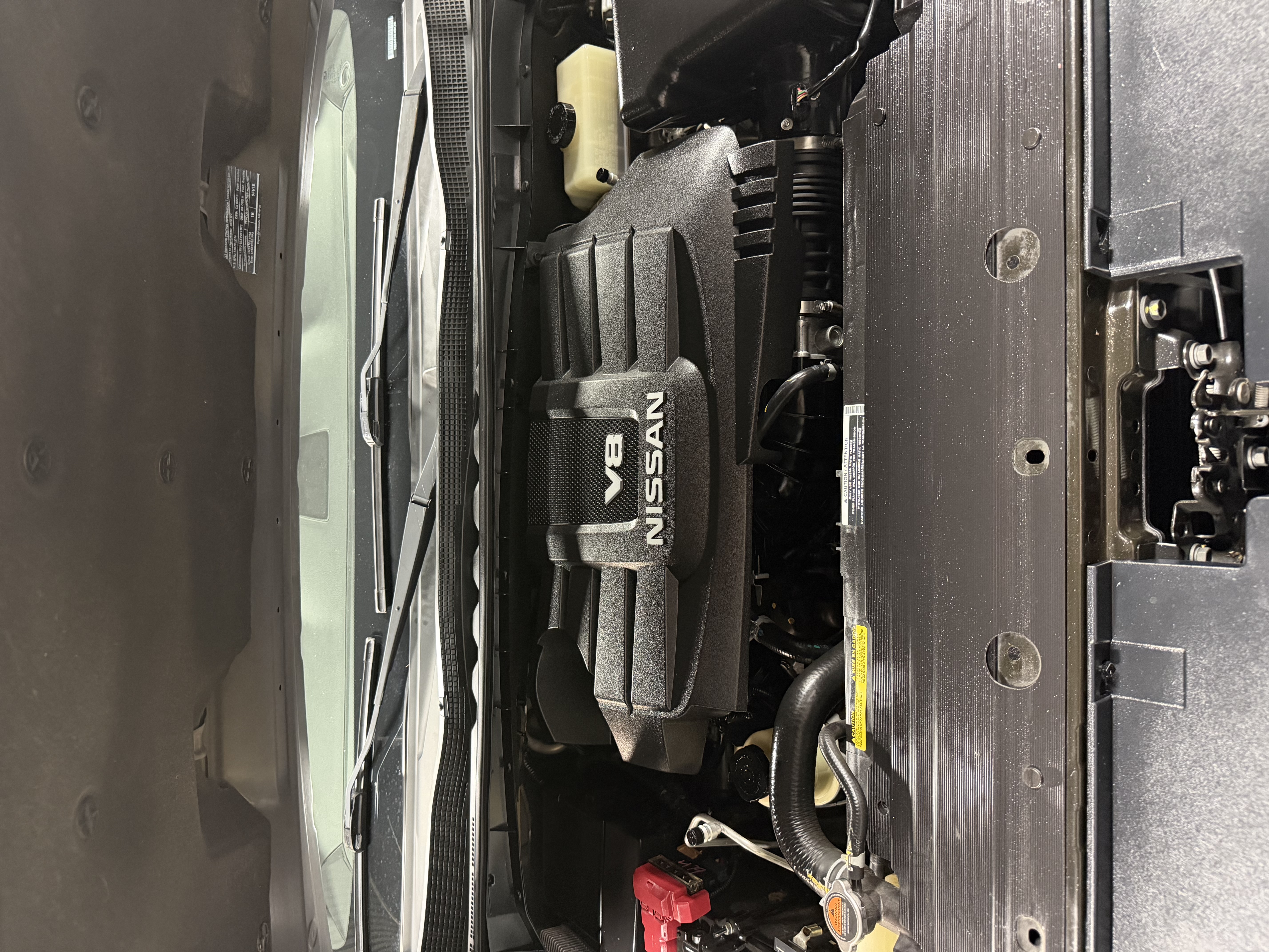 Used 2020 Nissan Titan PRO-4X w/ Pro-4x Convenience Package AWD/4WD image 9