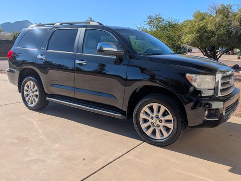 Used 2015 Toyota Sequoia Platinum image 1