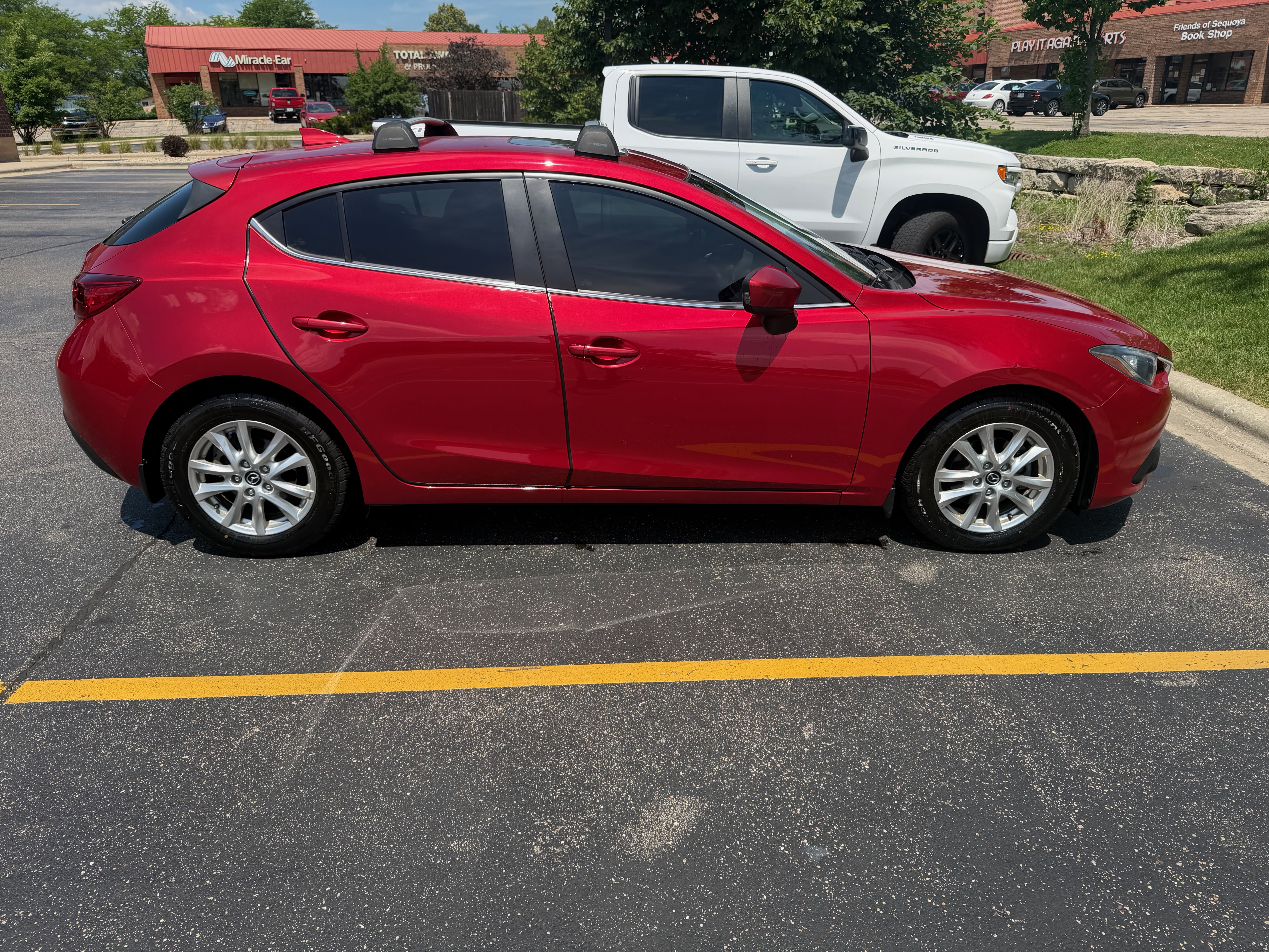 Used 2016 MAZDA MAZDA3 i Grand Touring FWD image 1