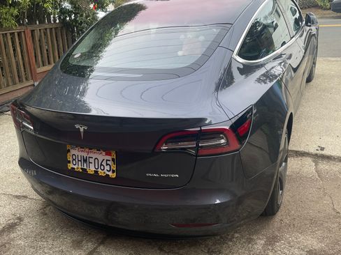 Used 2018 Tesla Model 3 Long Range image 4
